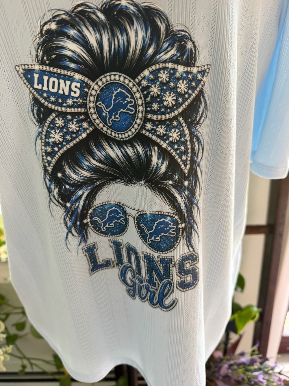 Light Blue V‑Neck 'Lions Girl' Graphic Tee